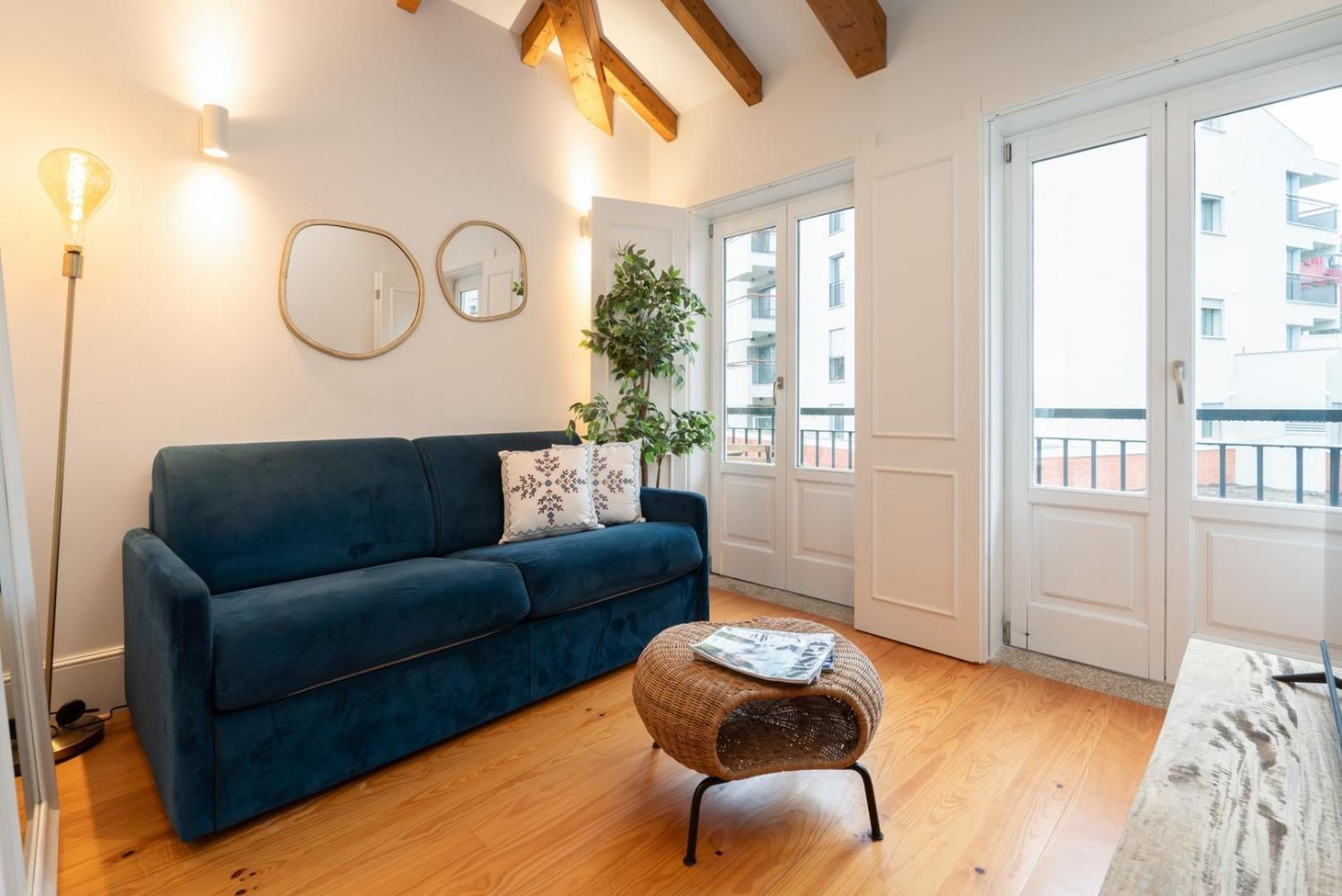 Hostwise - Stylish Retreat In Porto's Heart * Porto