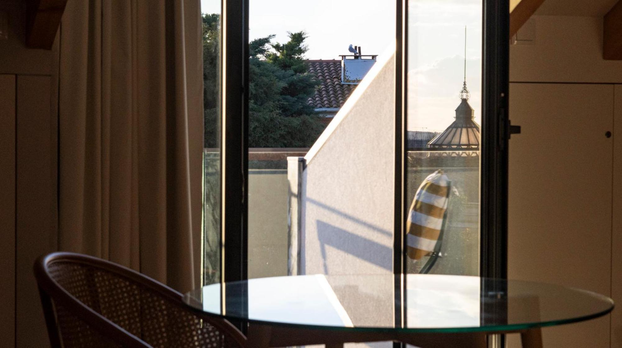New 3br W Rooftop & Balcony Views By Lovelystay Apartment Porto