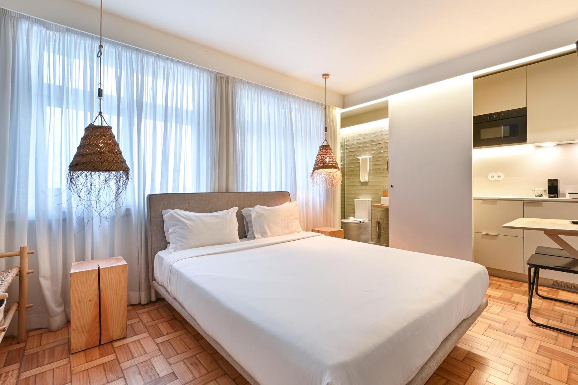 Sleep In Office Porto
