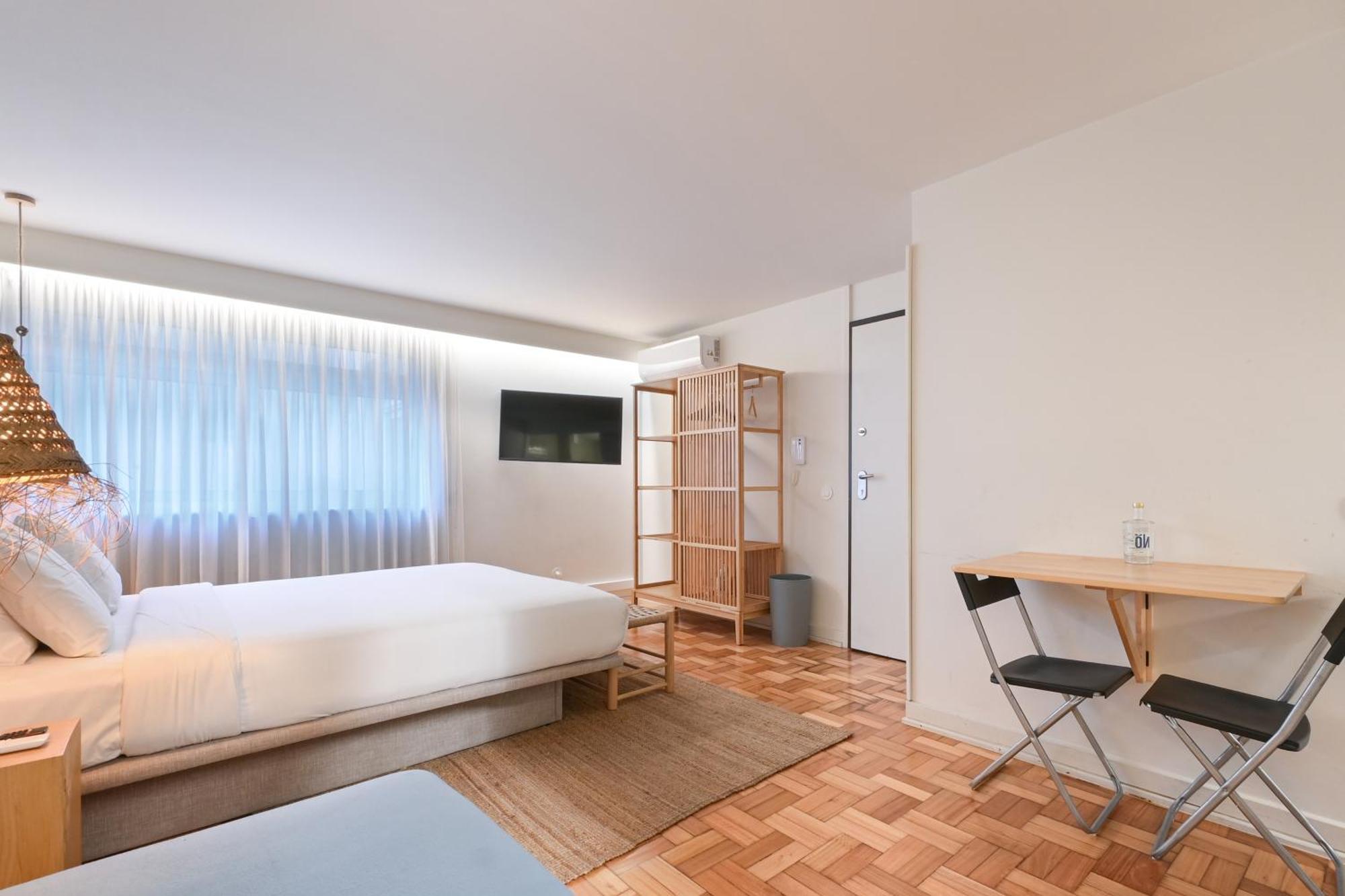 Apartment Sleep In Office *