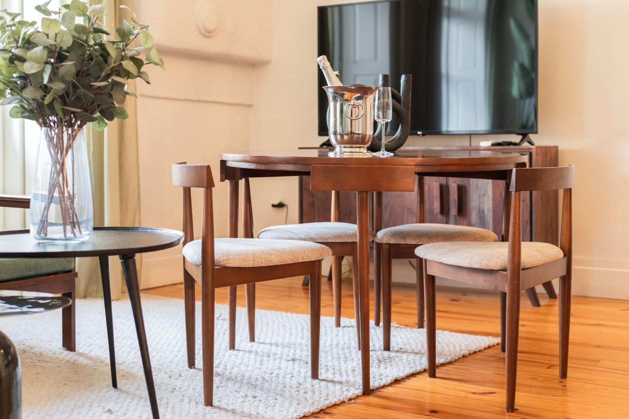 The Luxe Cube Apartment Porto