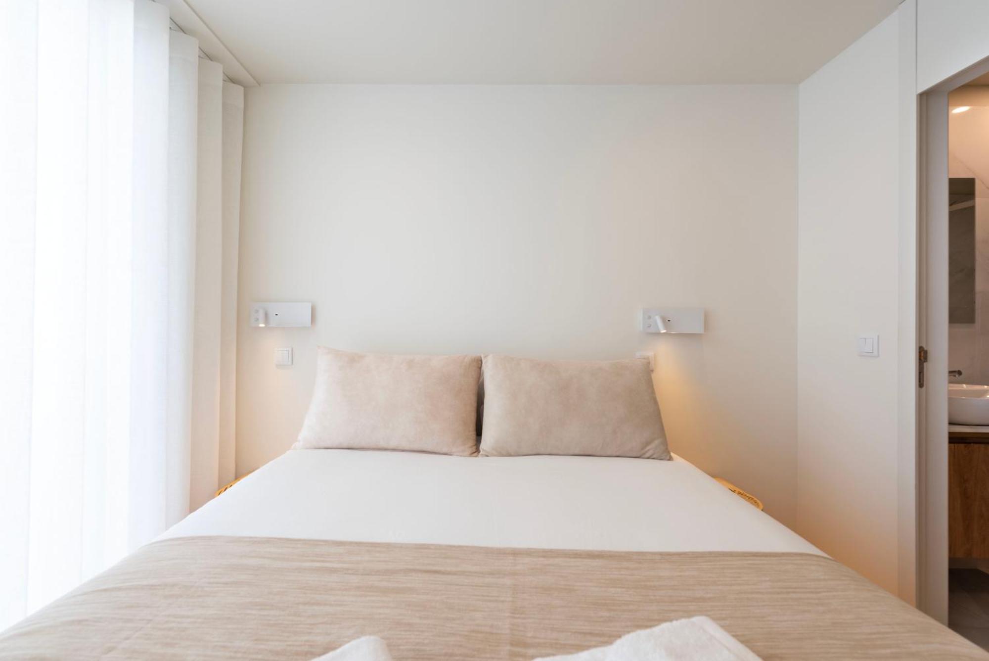 Luxe With Shared Pool And Garden * Porto