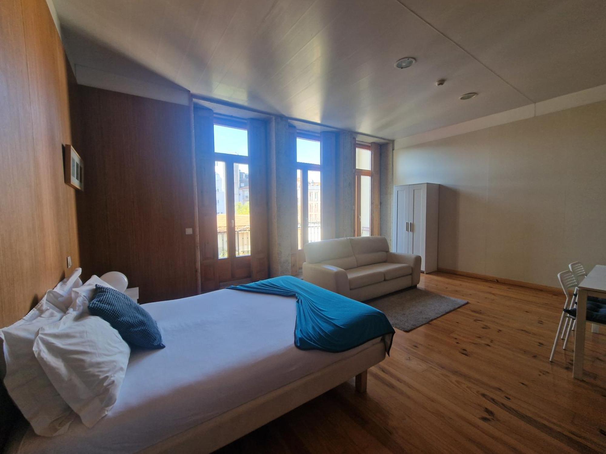 Loule Estudios Apartment Porto