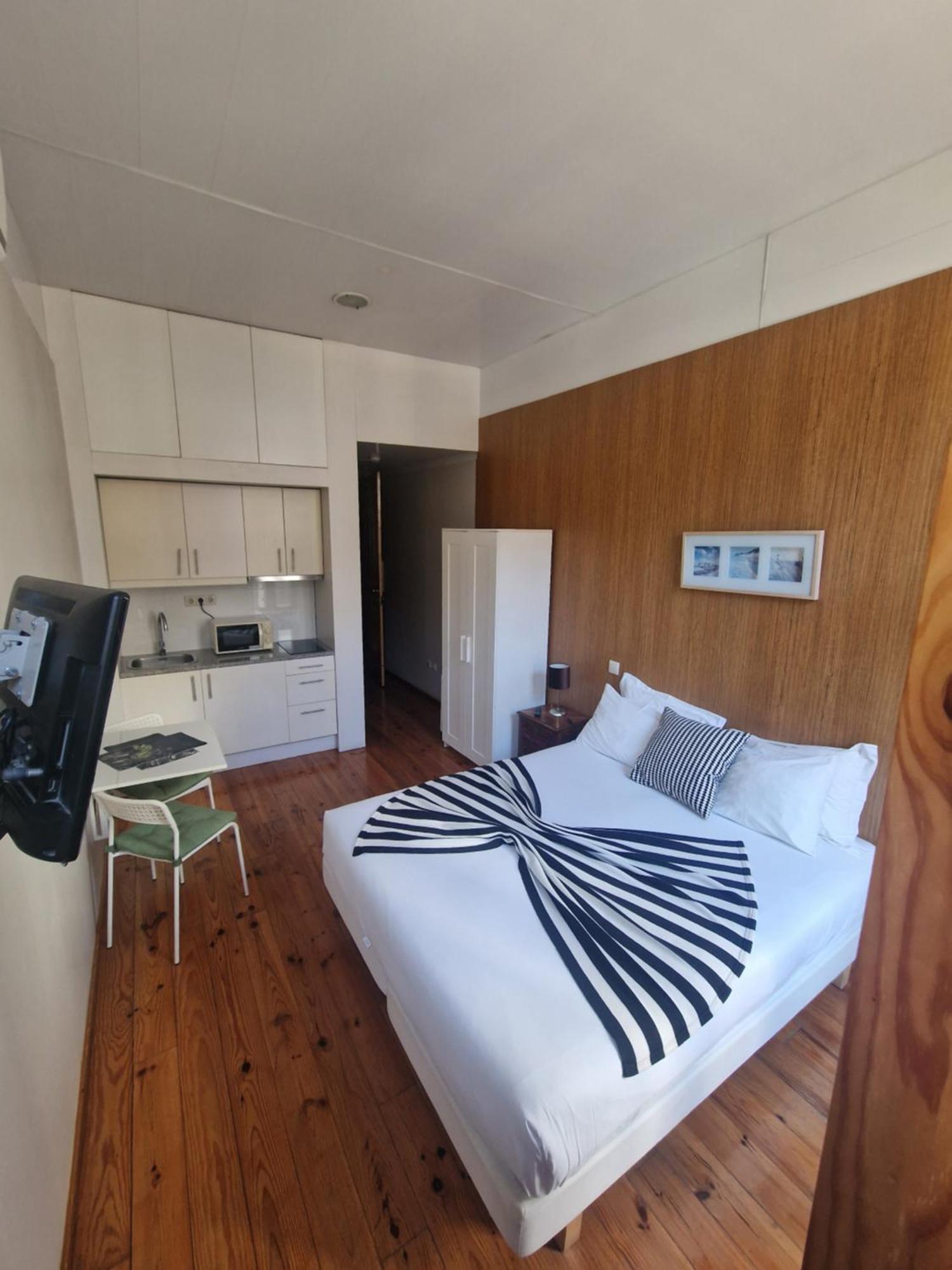 Loule Estudios Apartment Porto