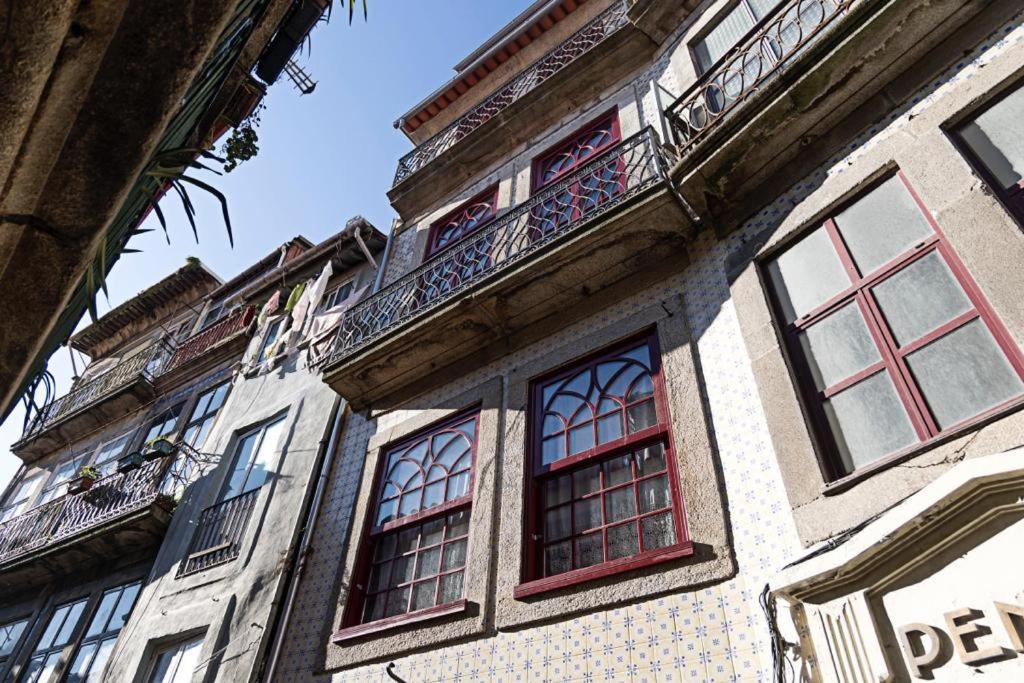 Get A Train And View * Porto
