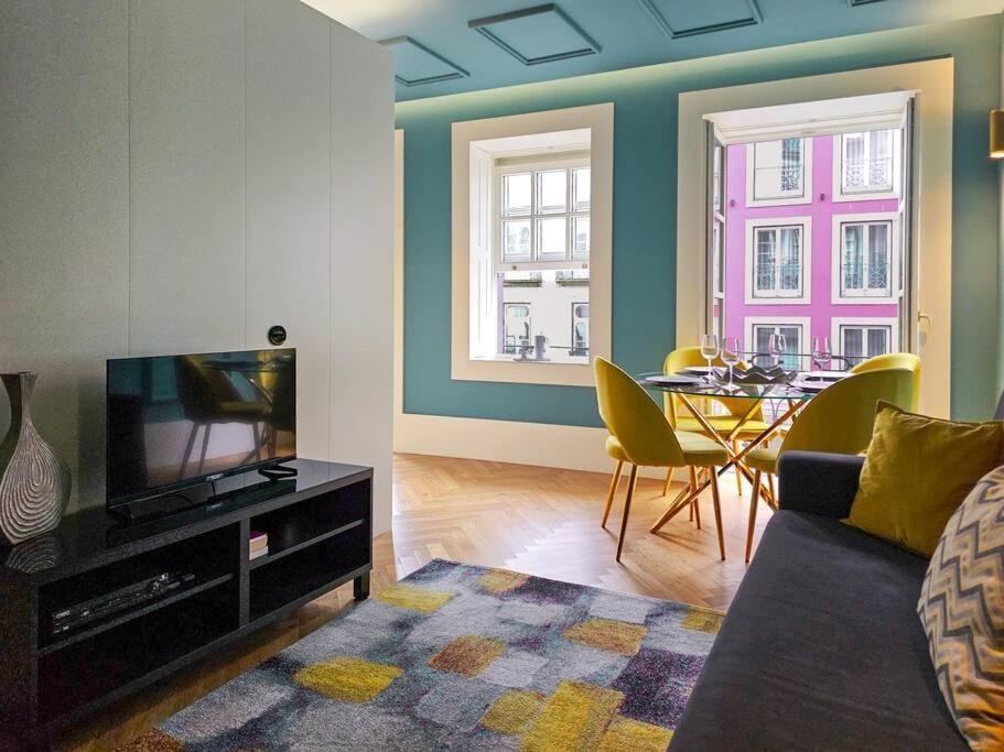 Design Award-winning In Ribeira Apartment *