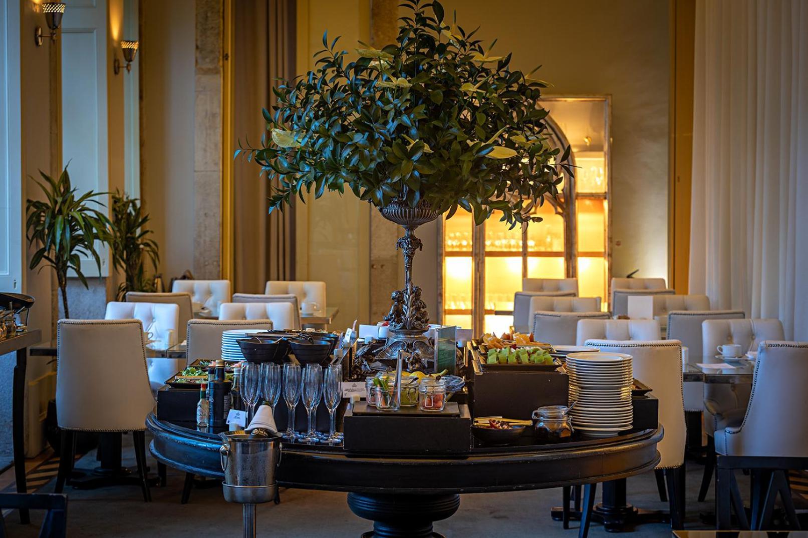Pestana Palácio Do Freixo, Pousada&national Monument - The Leading Of The World Hotel
