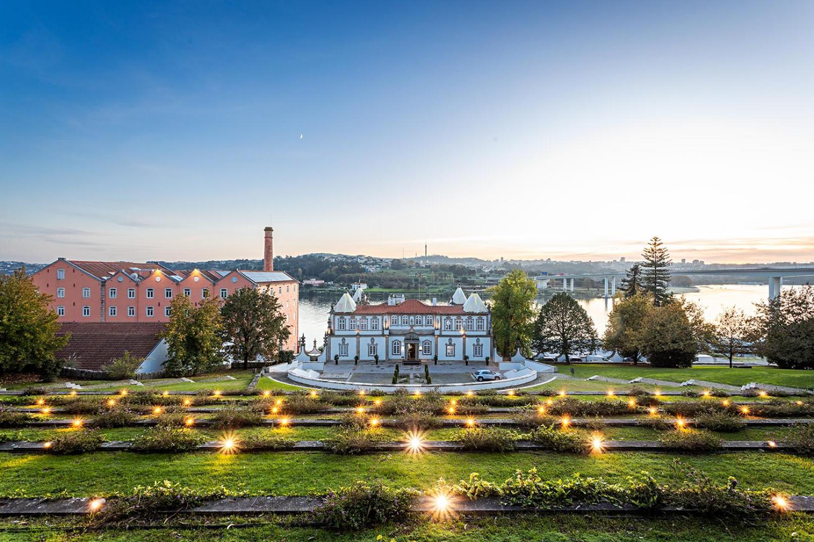 Pestana Palácio Do Freixo, Pousada&national Monument - The Leading Of The World