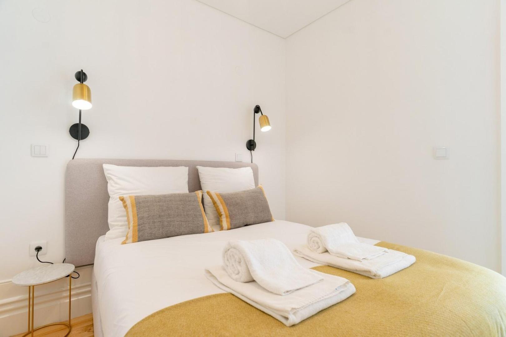 Gorgeous Flat W. Balcony In Iconic Pedestrian St *
