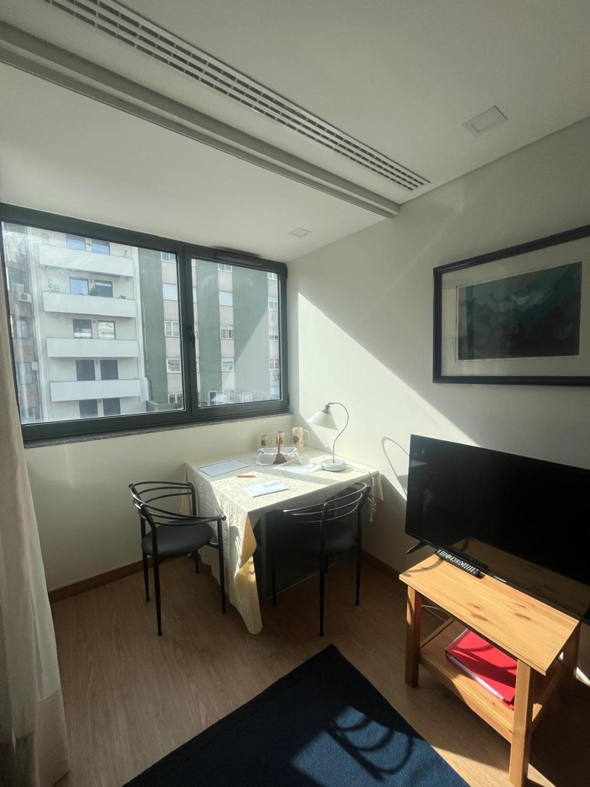 Stayfleeting Apartment *