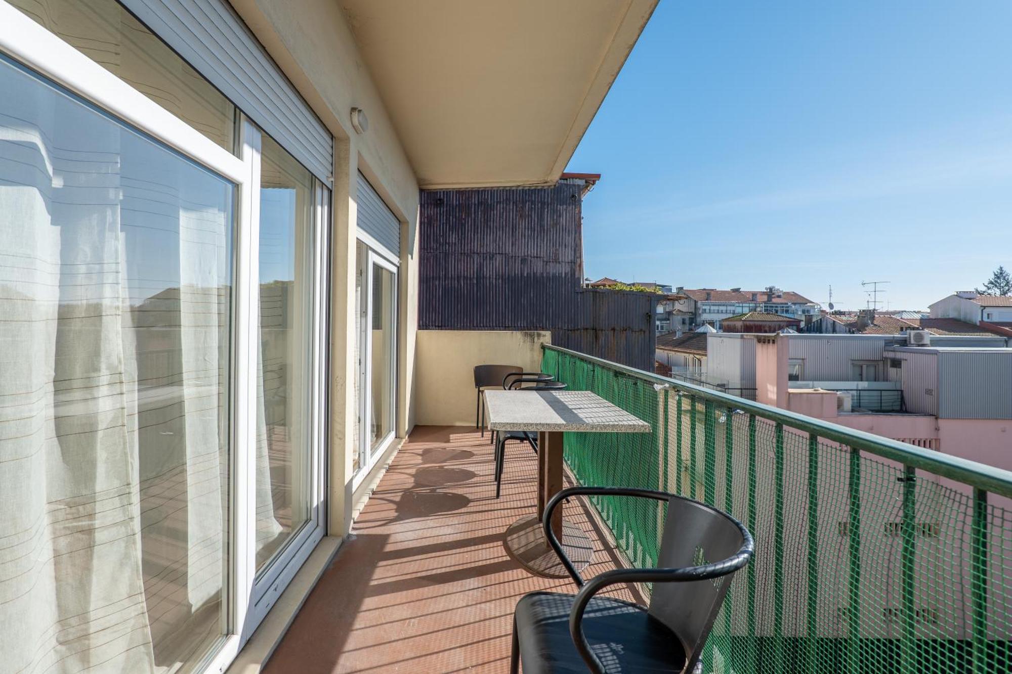 Opo Bolhao Flats By Destiny Apartment
