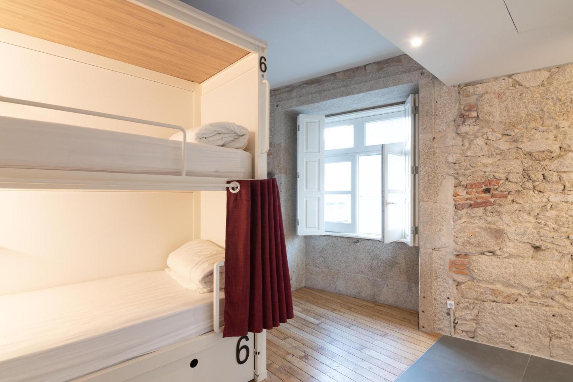 Hostel The House Ribeira Porto