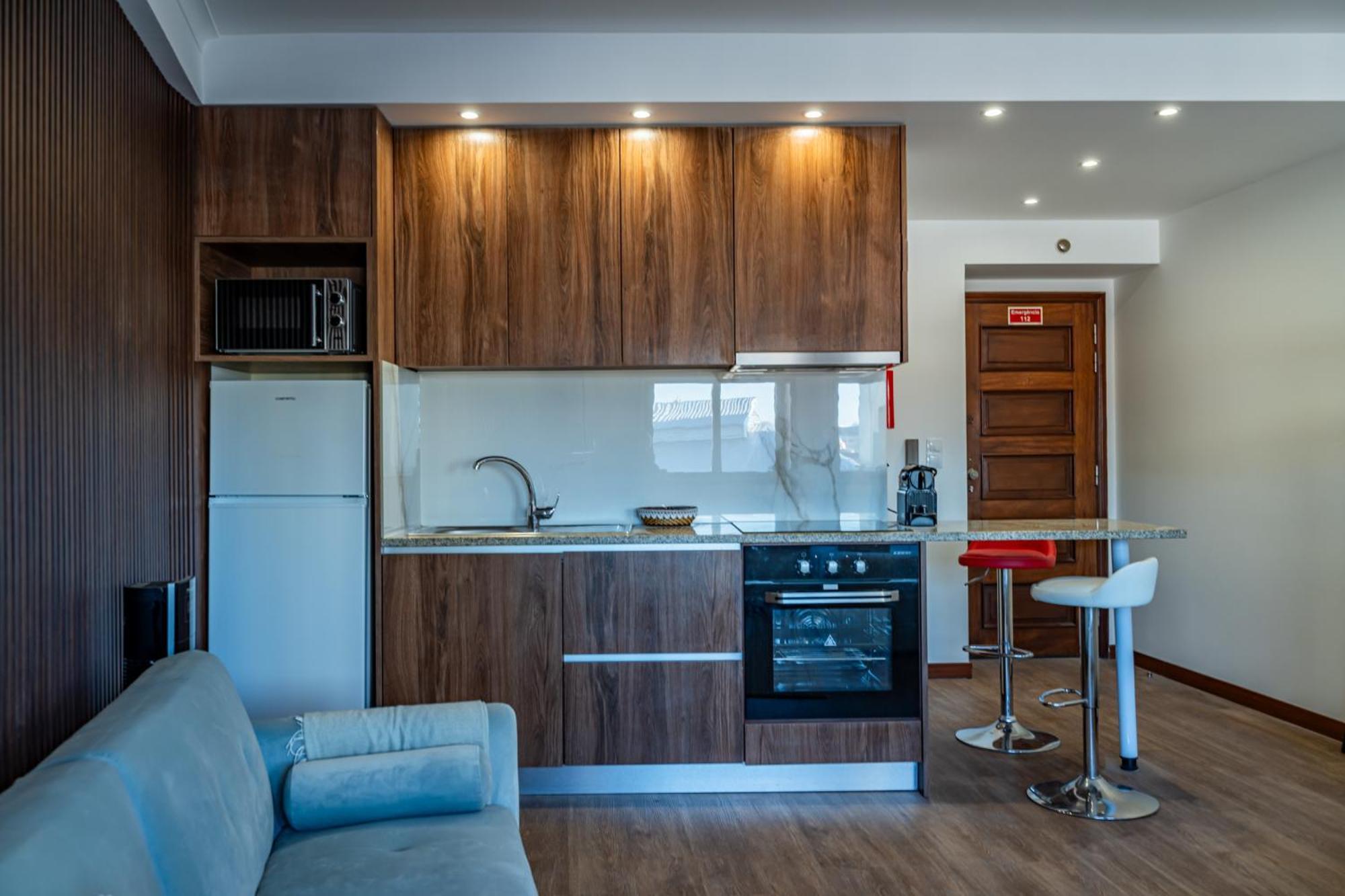 Plan C Downtown Apartment *