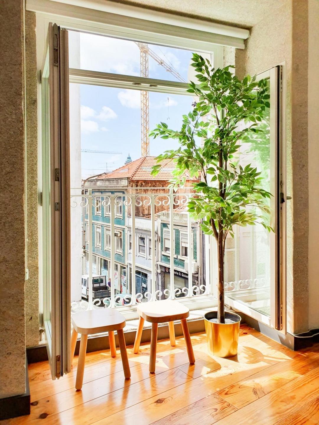 Historic House In A Lovely Square At Center Apartment Porto