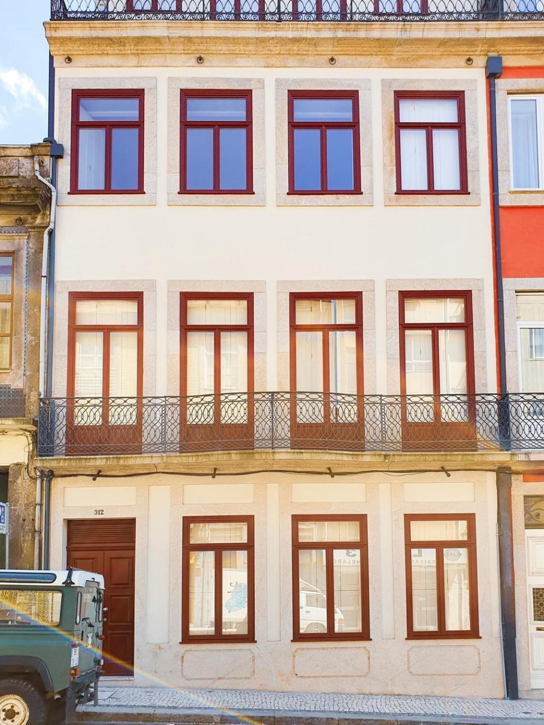 Comfortable Flat, Cozy Balcony Close To Aliados Av *