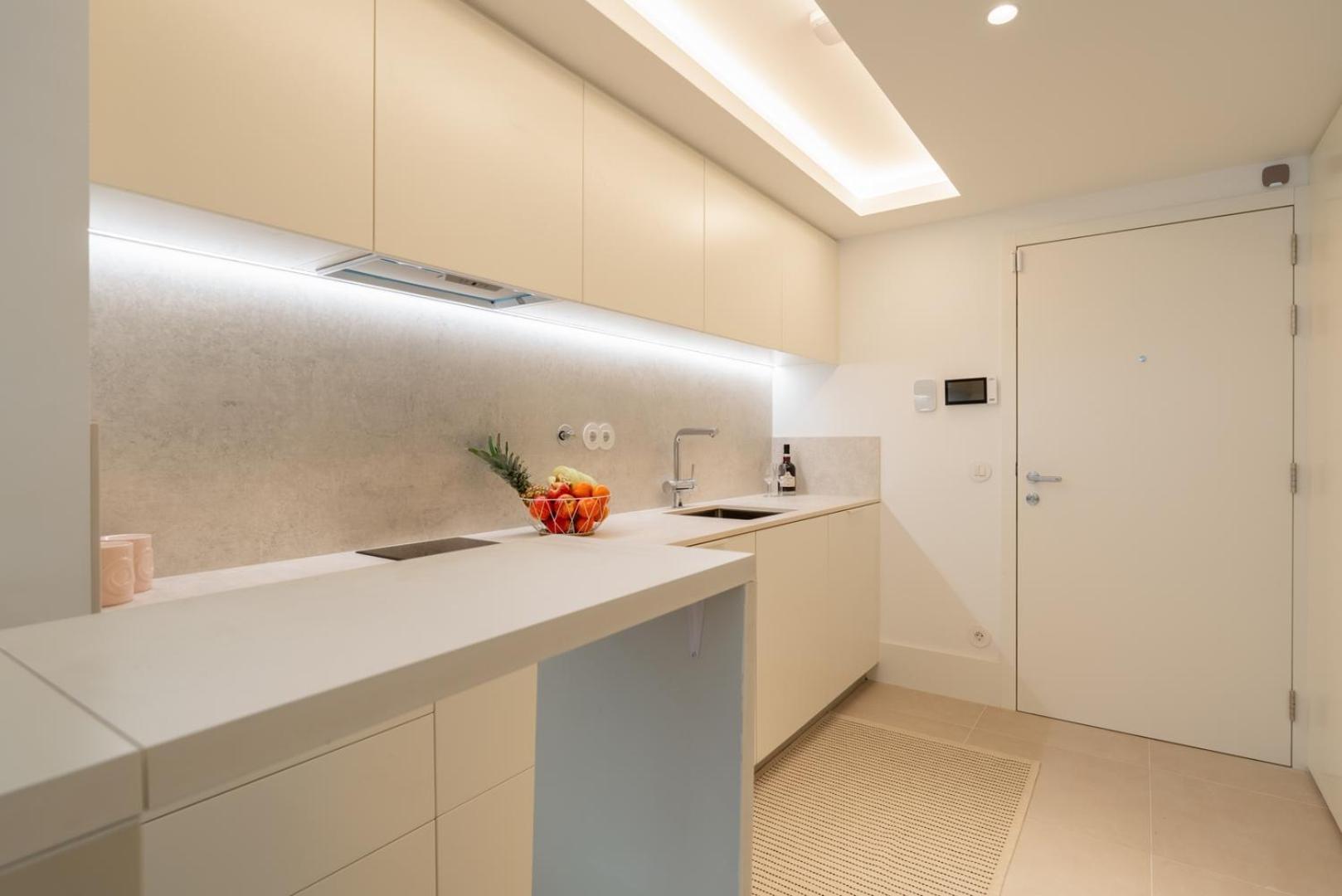 Apartment Hostwise - Stylish & Bright