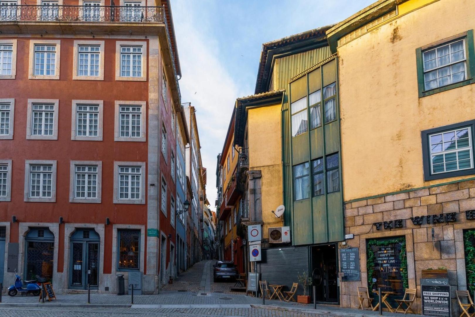 Stylish Loft With Balcony And Douro River View * Porto
