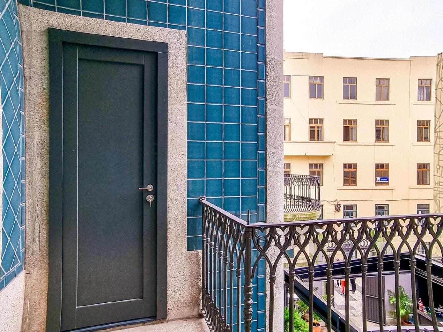 Stunning Flat & Building On The Artsy Street Apartment Porto