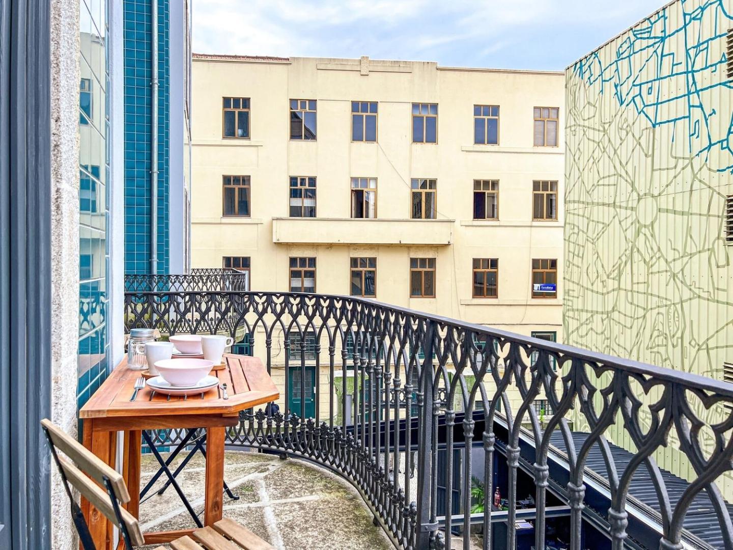 Stunning Flat & Building On The Artsy Street Apartment Porto
