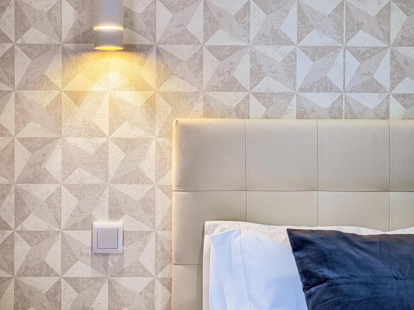 Stunning Flat & Building On The Artsy Street Apartment *