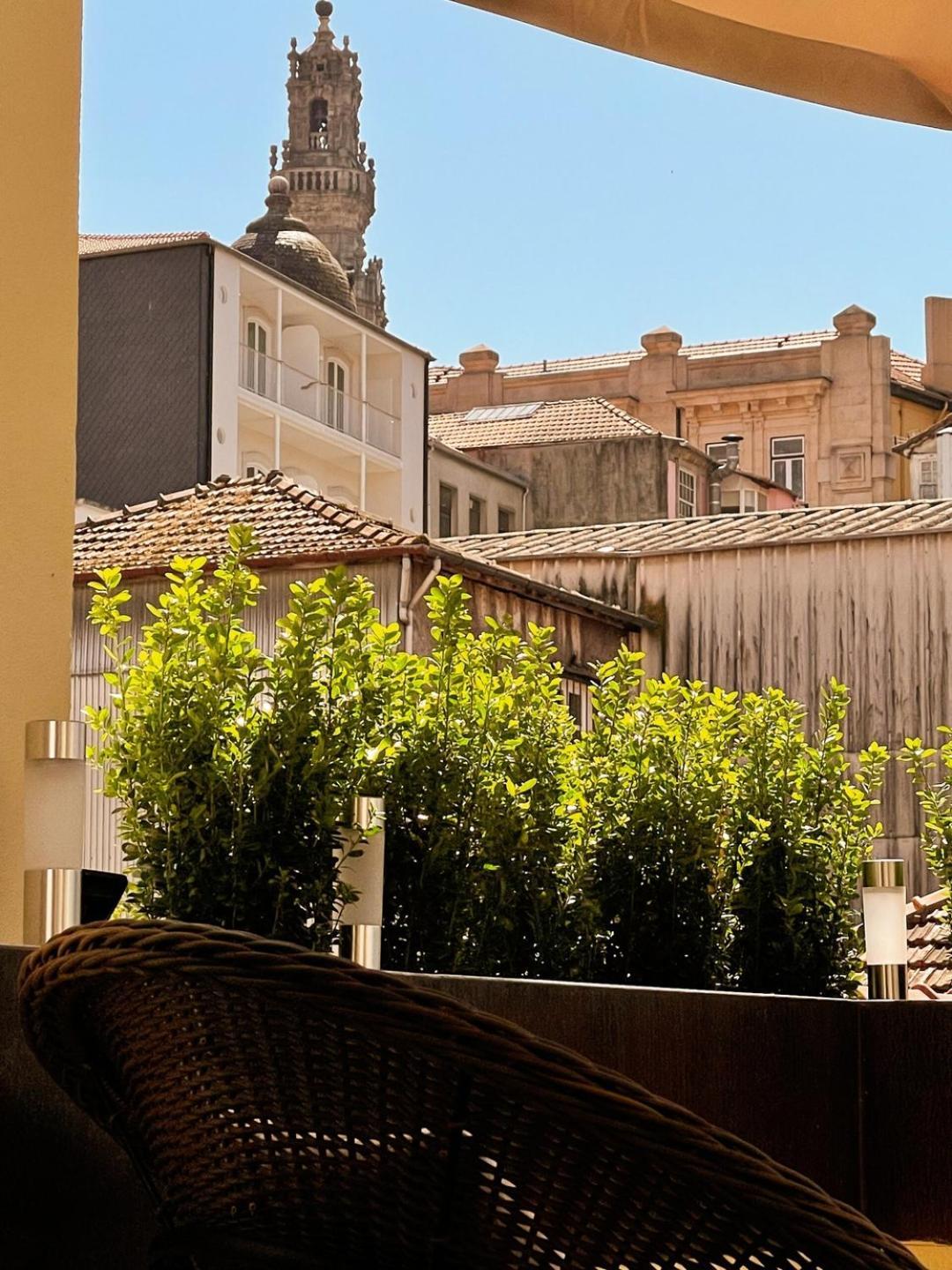 Sunny Terrace Facing Clerigos Tower * Porto