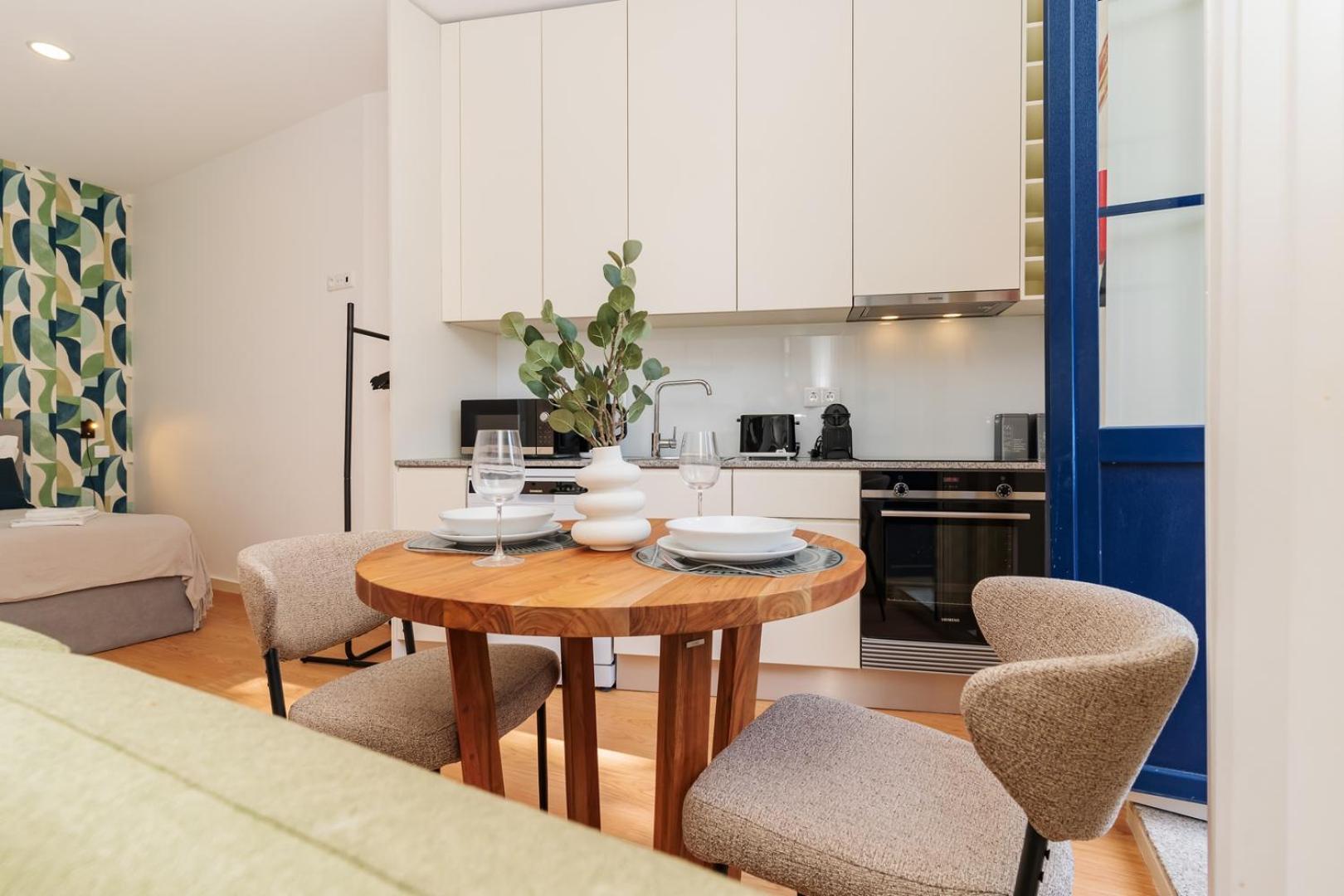 Apartment Charming W/ Private Garden In St. Catarina Porto