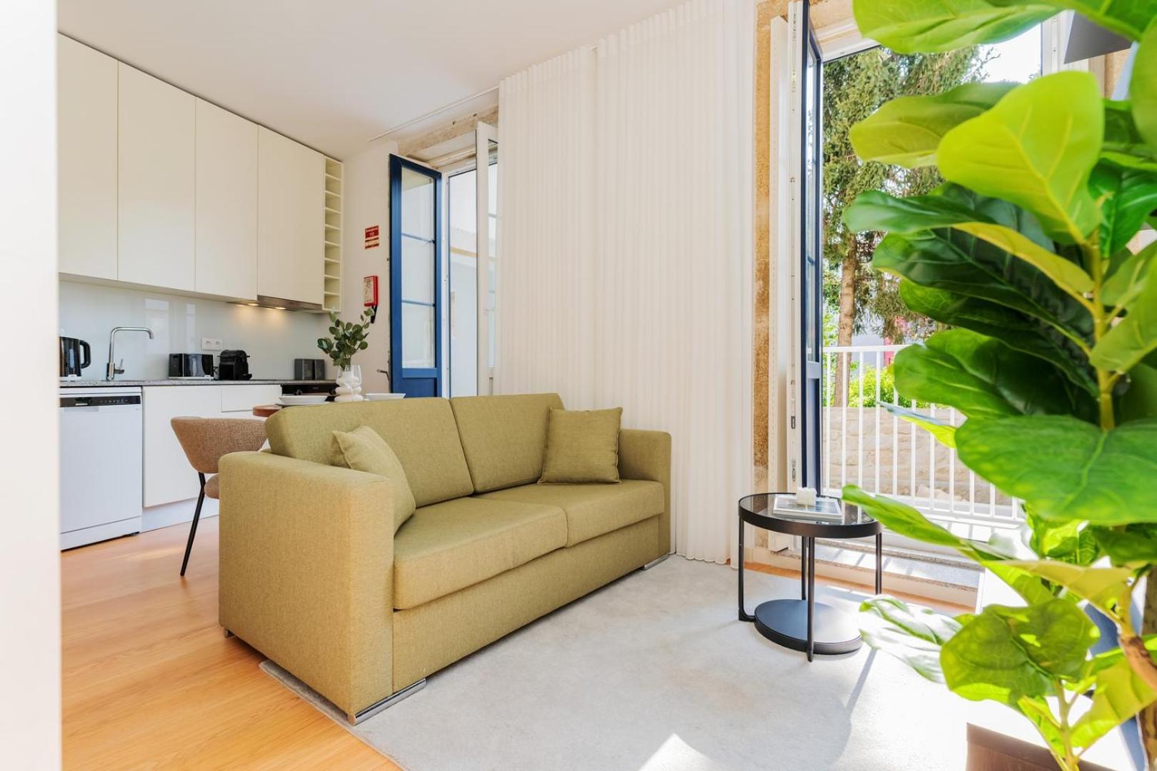 Charming W/ Private Garden In St. Catarina * Porto
