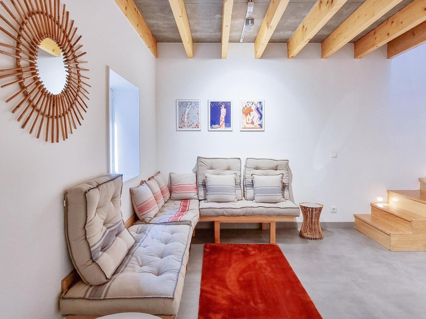 Style In A Pedestrian Quarter In The City's Heart Holiday home Porto