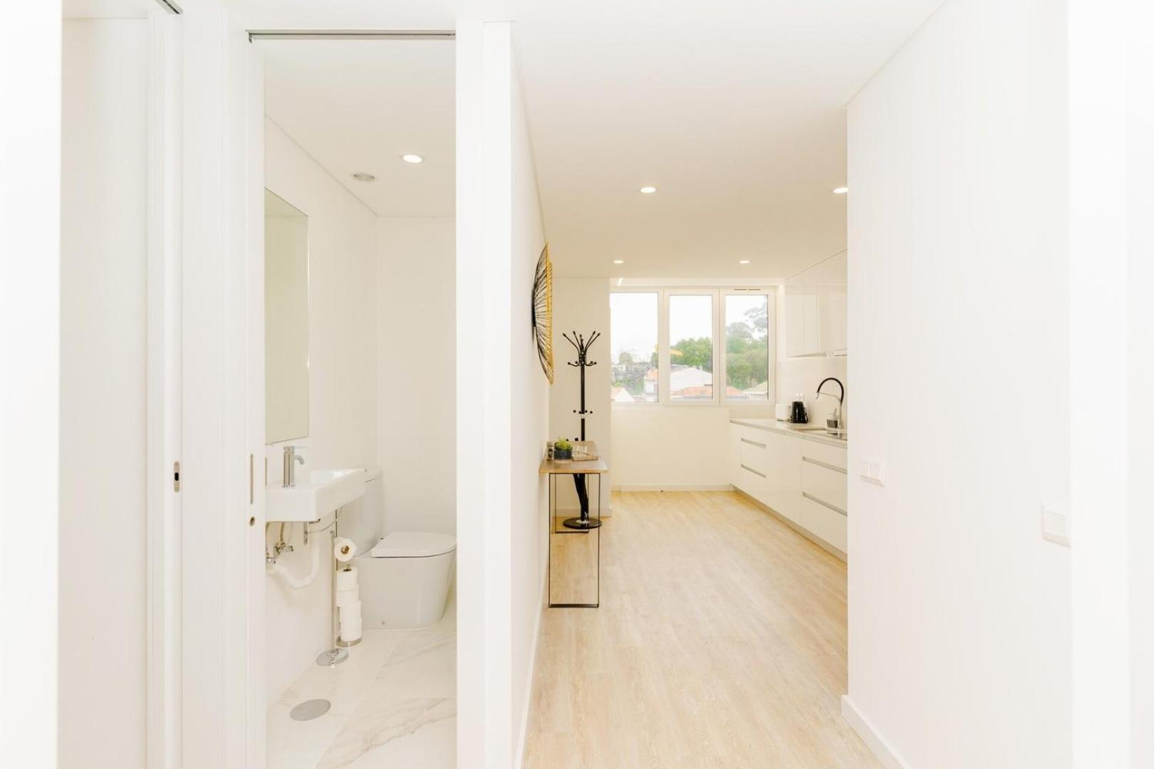 Spacious And Modern Flat With Ac 1 Min From Metro