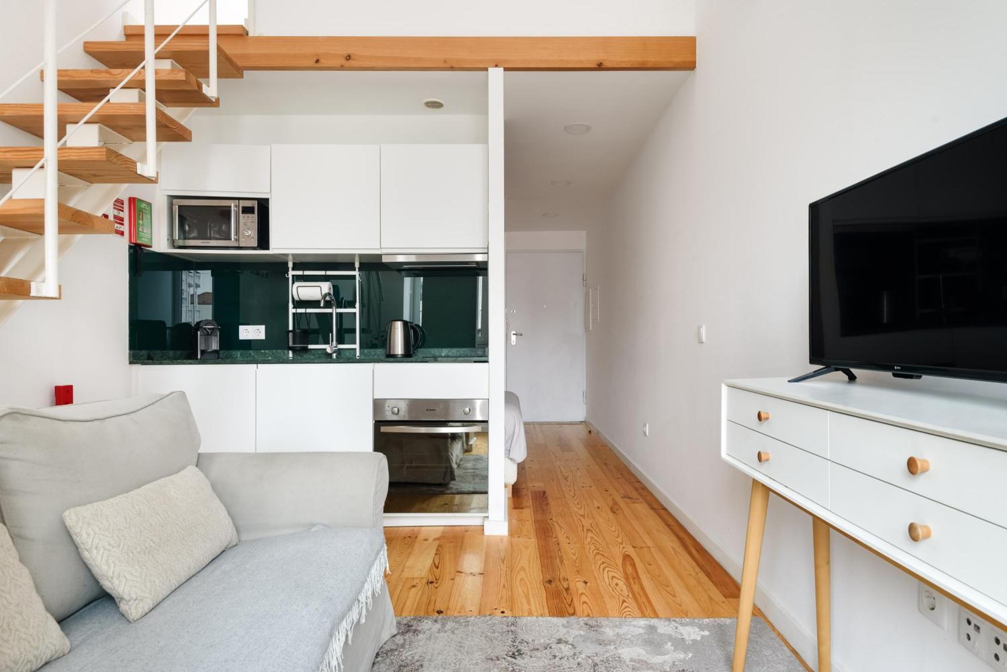 Apartment Mezzanine In The Center *