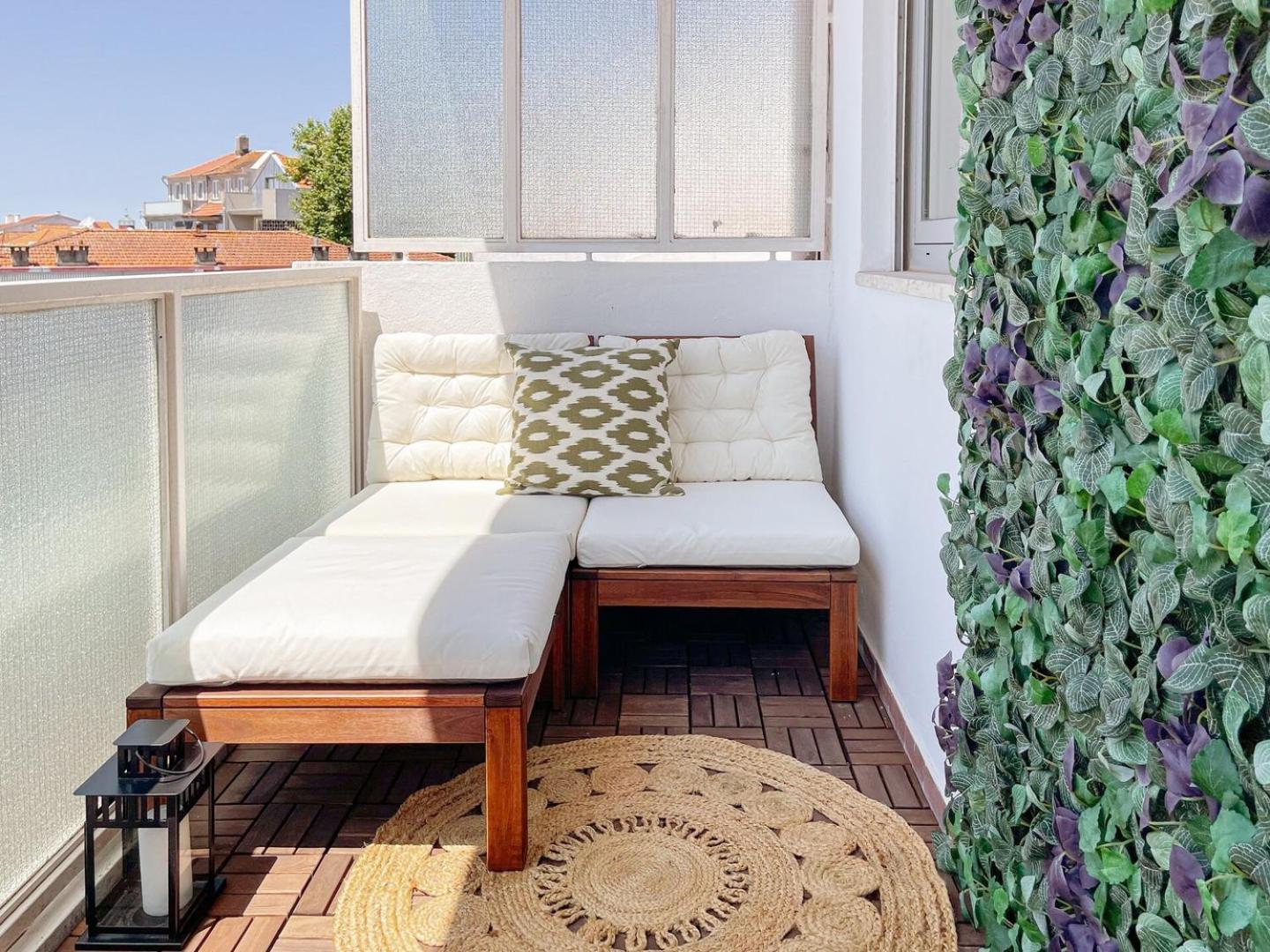 Cozy With Spacious Terrace And Wide View Porto