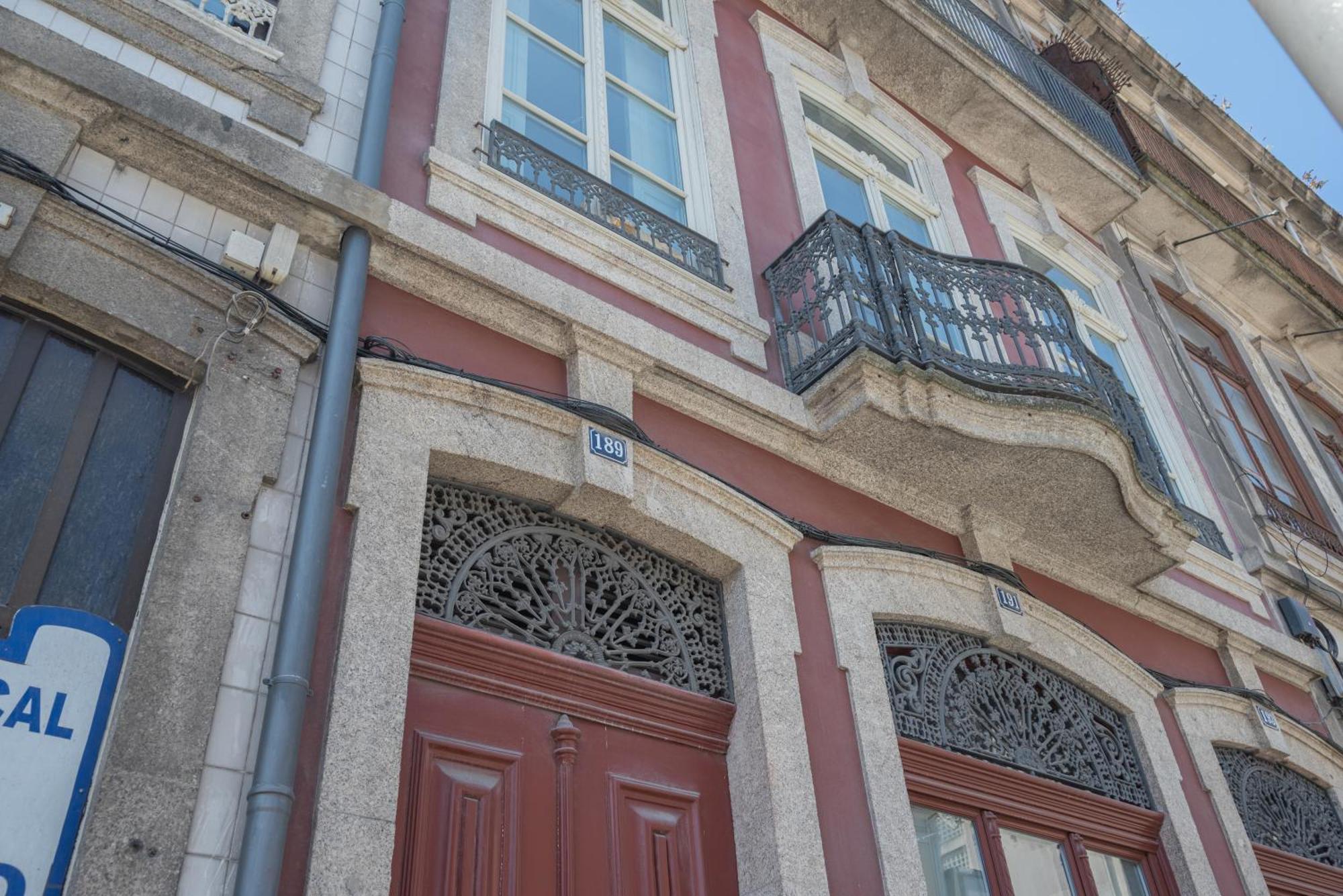 History Apartment *