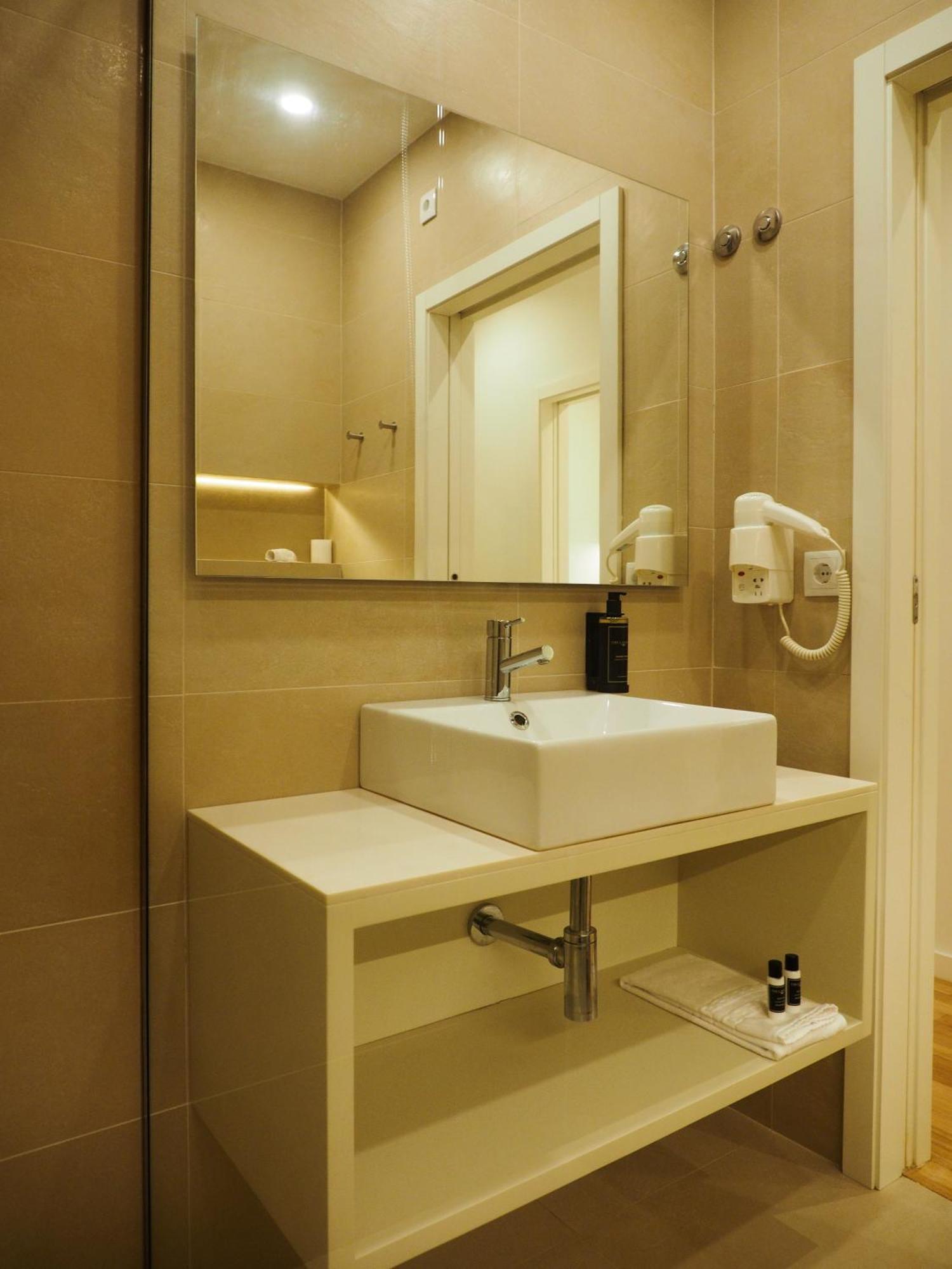 Almarela Apartment *
