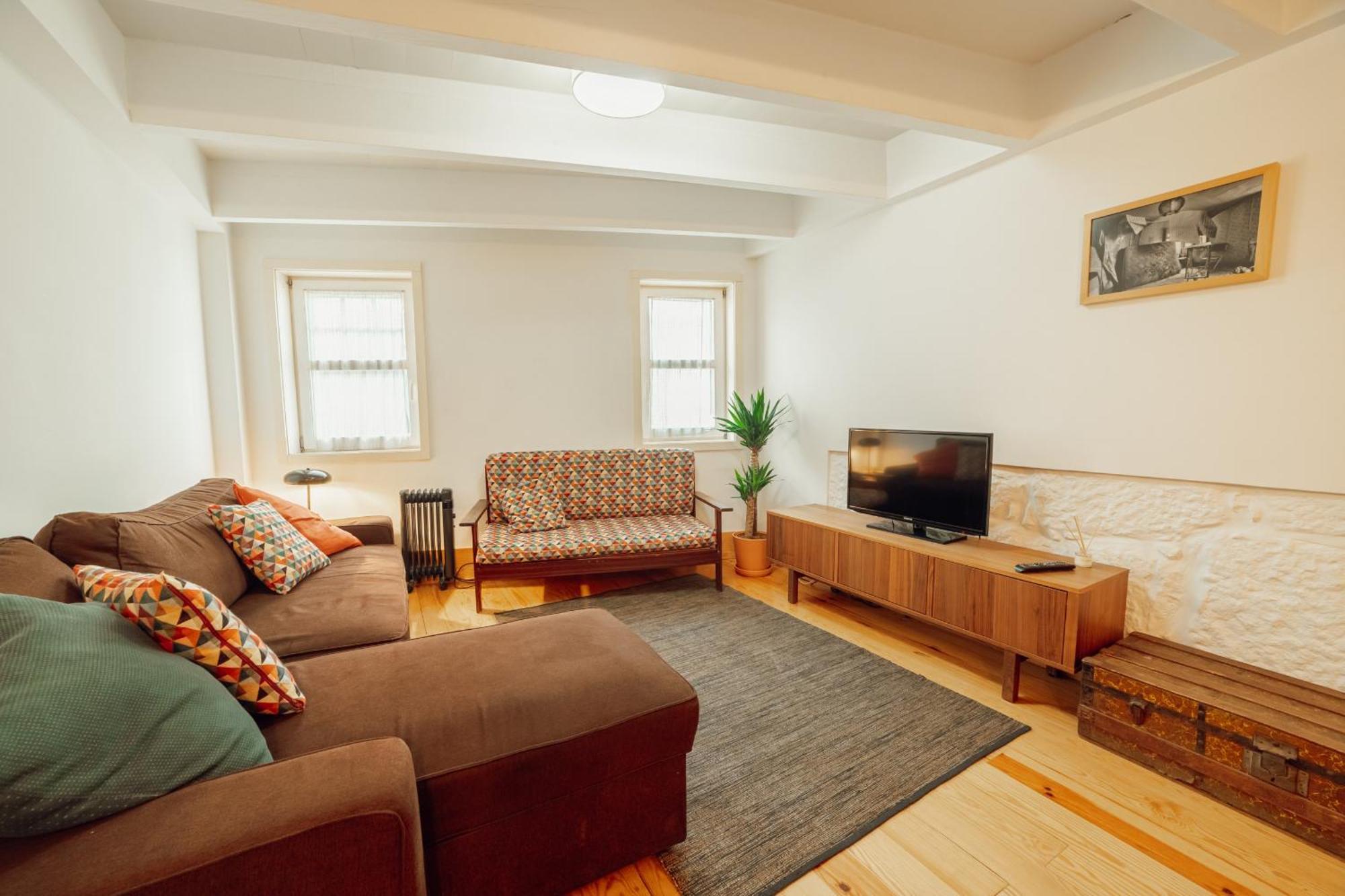 Historical Duplex By Hosty *