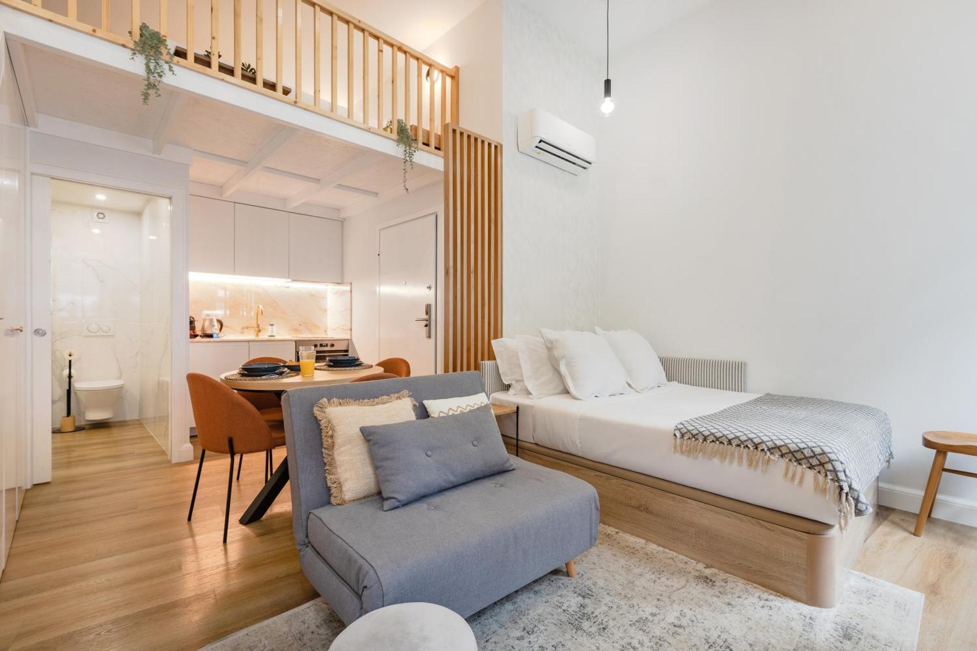 252 Heroismo Duplex Flat Apartment