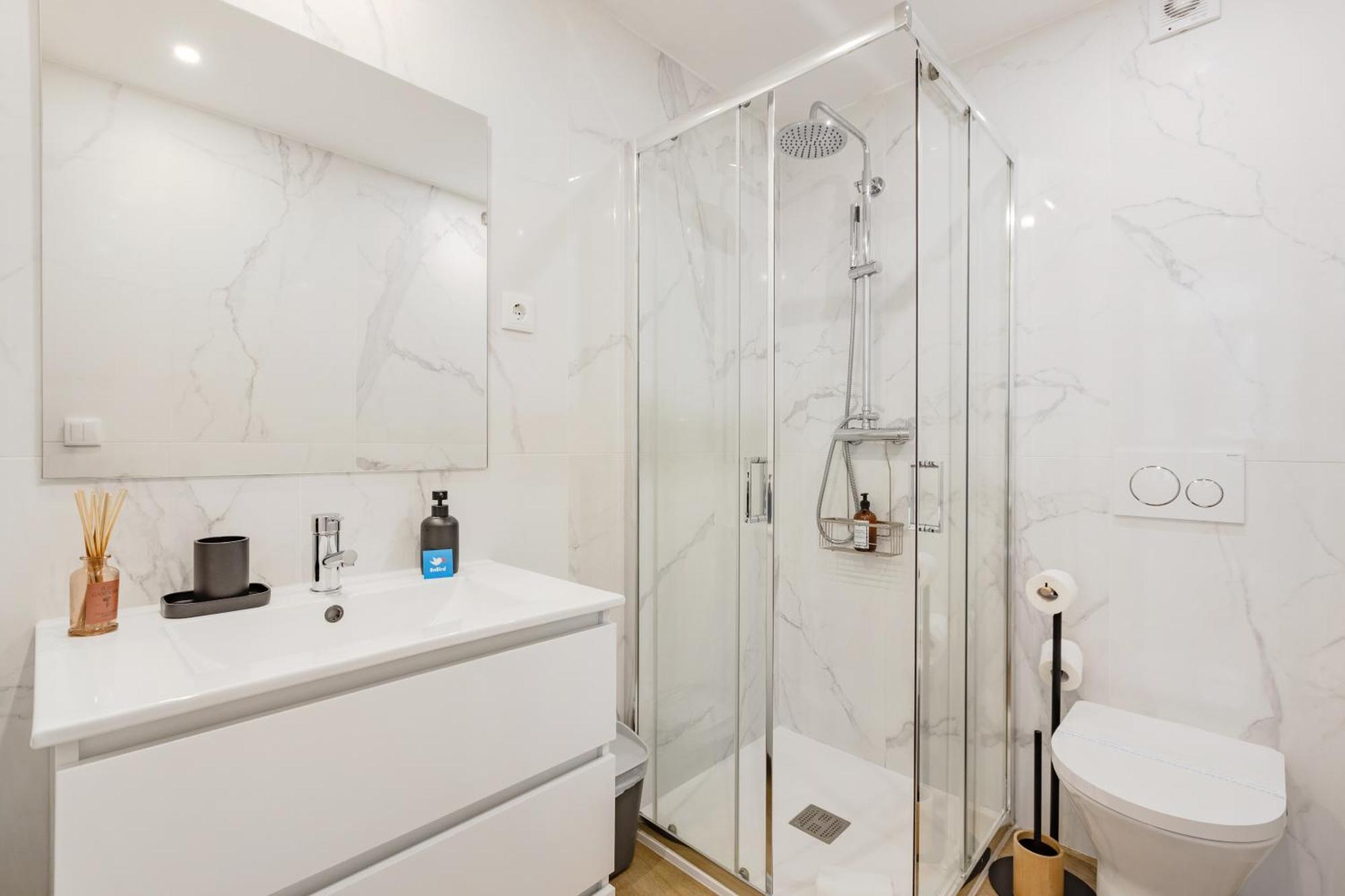 252 Heroismo Duplex Flat Apartment