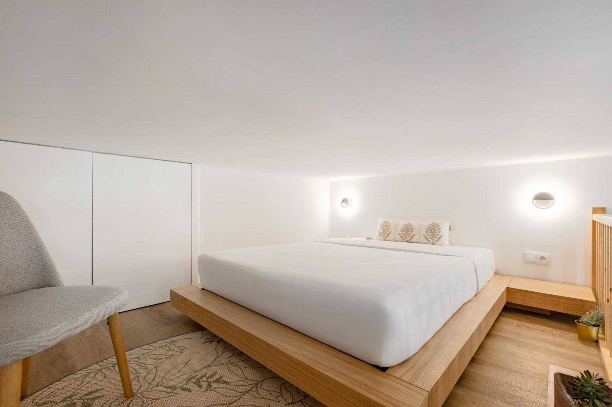 252 Heroismo Duplex Flat Apartment *