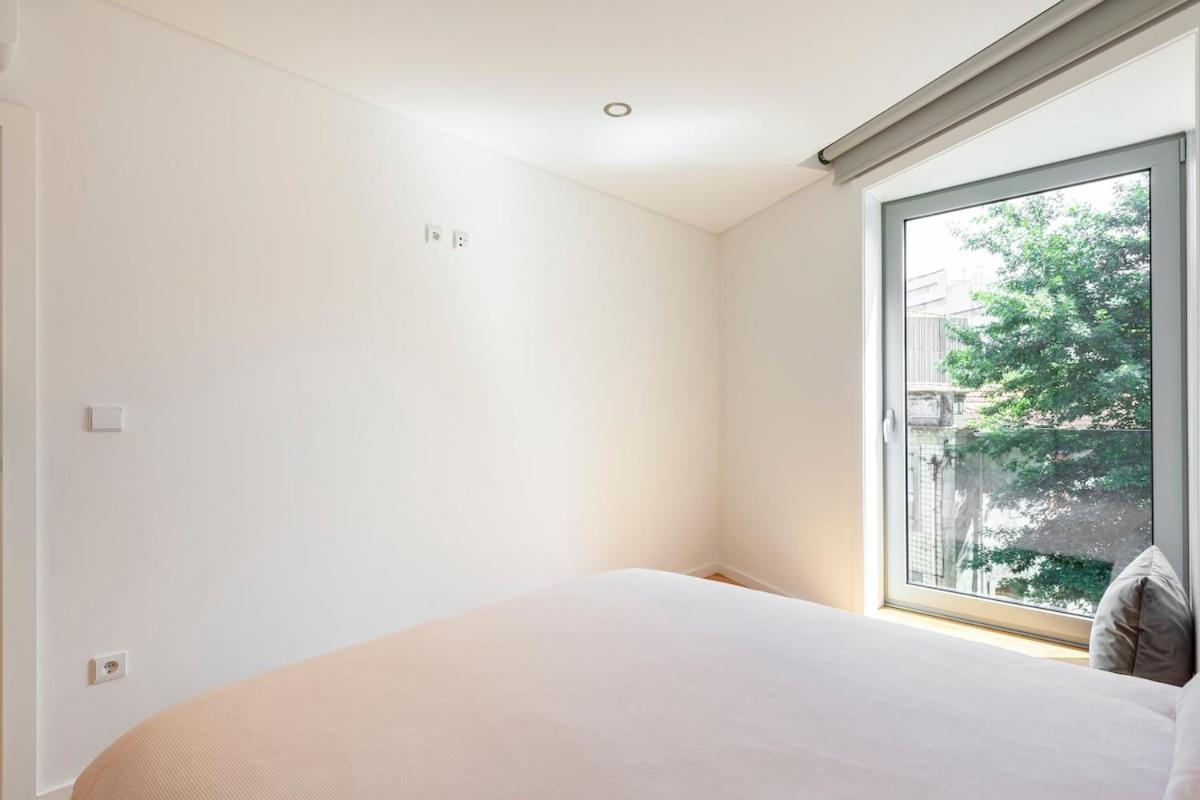 Cosy 1-bedroom Flat With Free Parking On Premises Appartement Porto