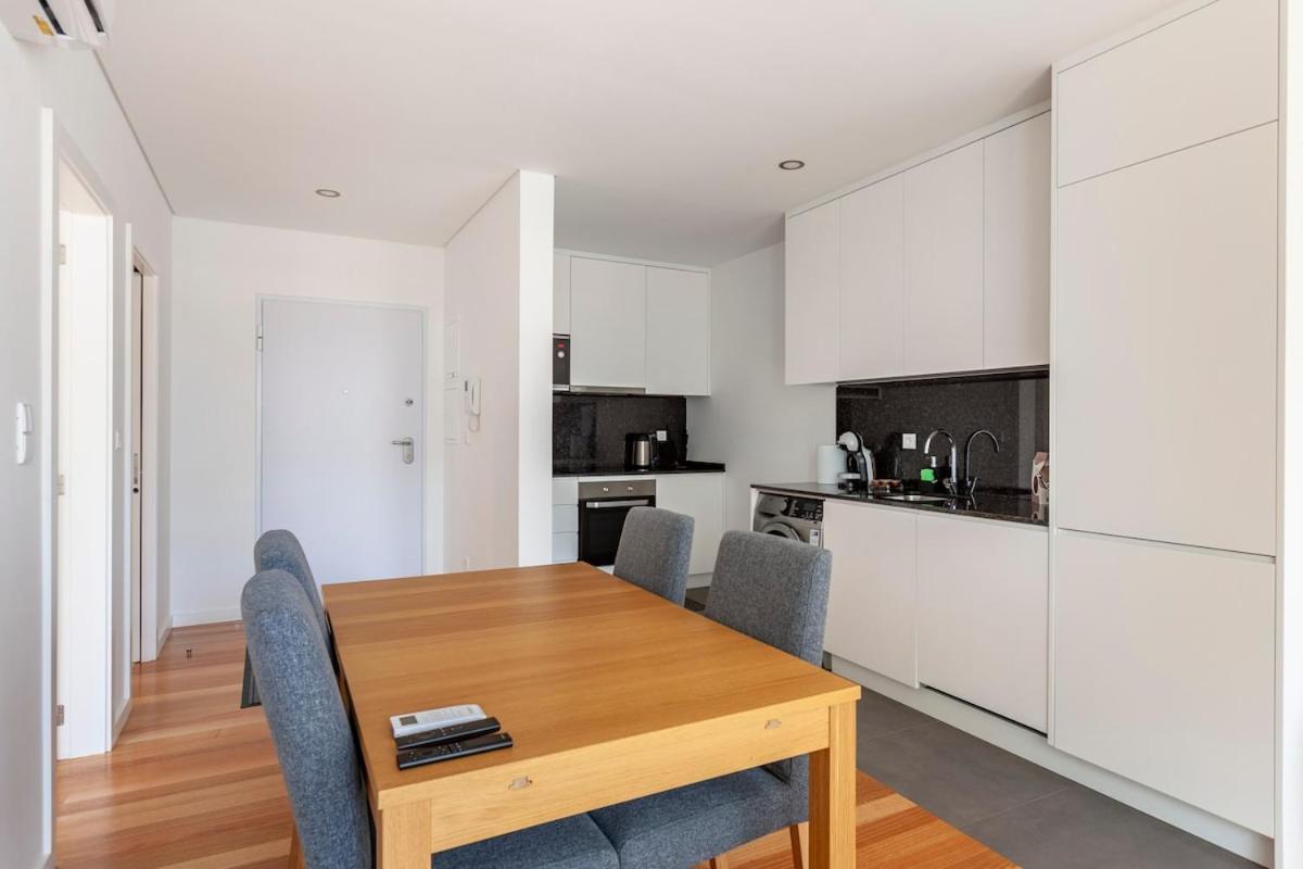 Apartment Cosy 1-bedroom Flat With Free Parking On Premises Porto