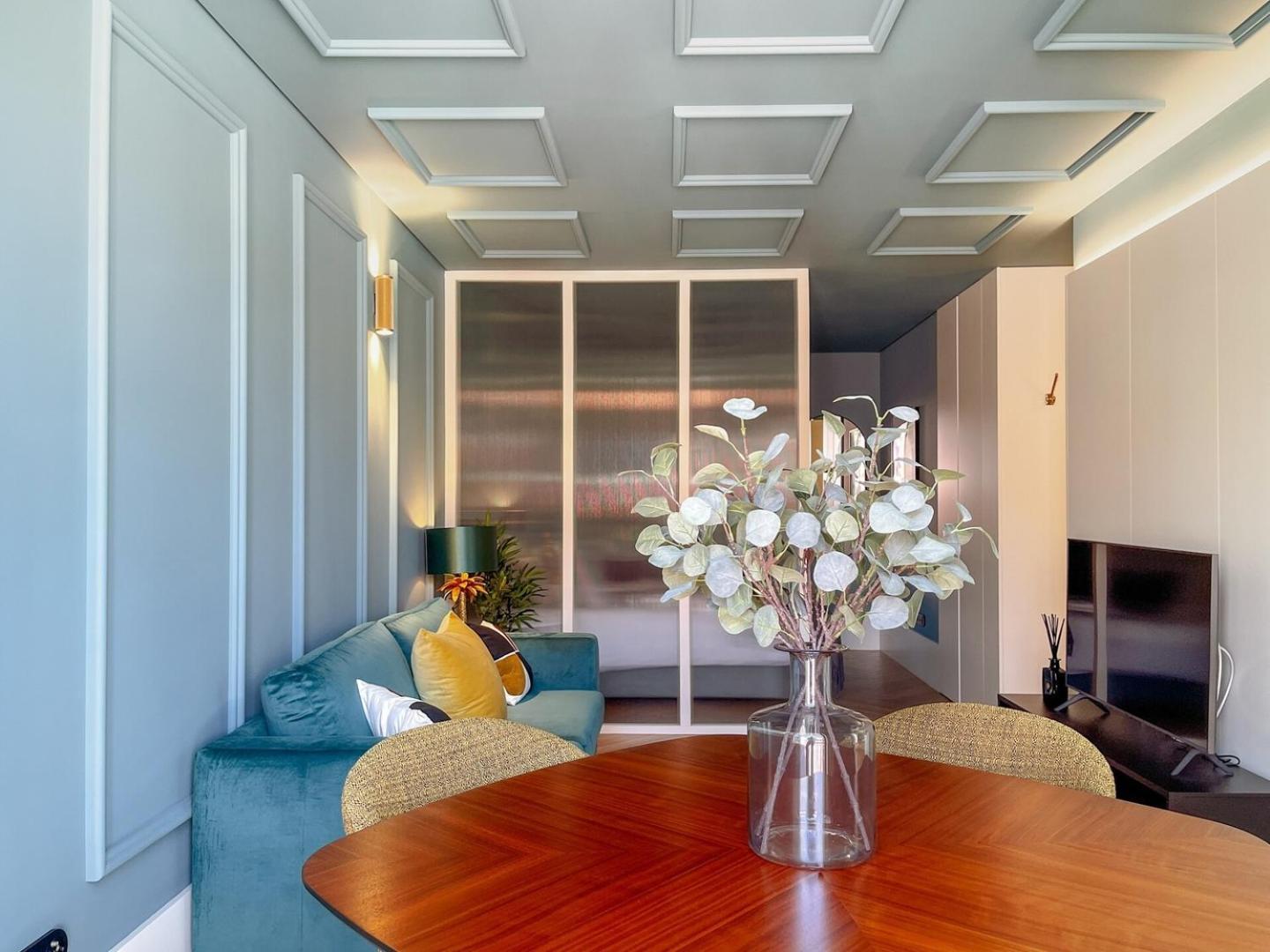Award-winning Loft Design With View To Douro River Apartment *