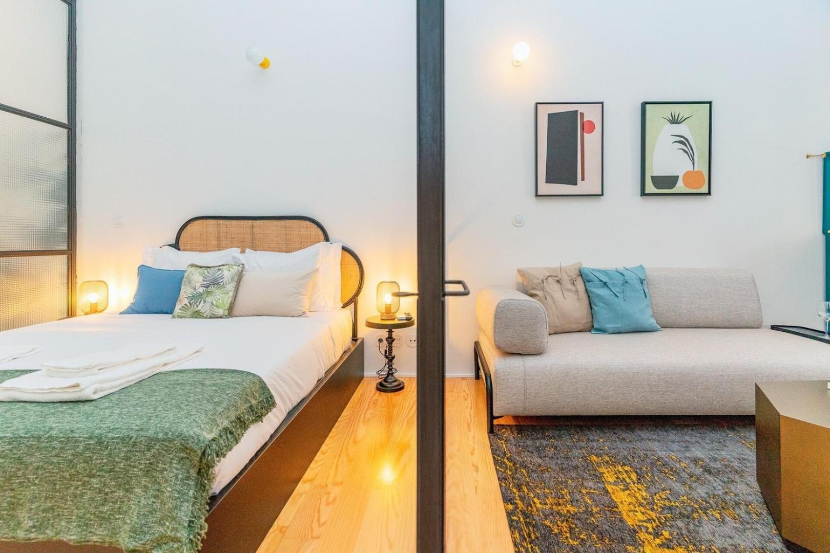 Fancy In Iconic Street Full Of Historic Luxury tent