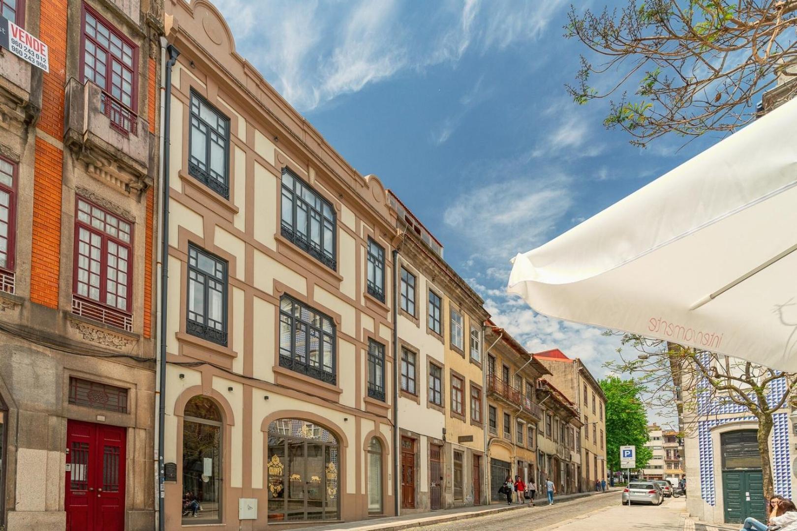 Gorgeous And Flat W. View To Charmy Square Apartment *
