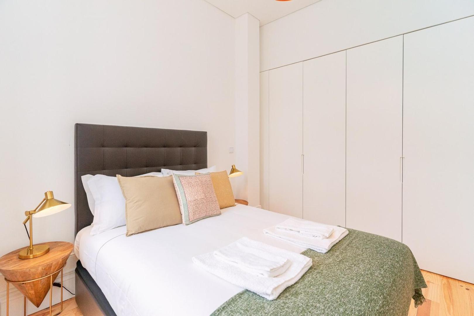 Gorgeous And Flat W. View To Charmy Square Apartment