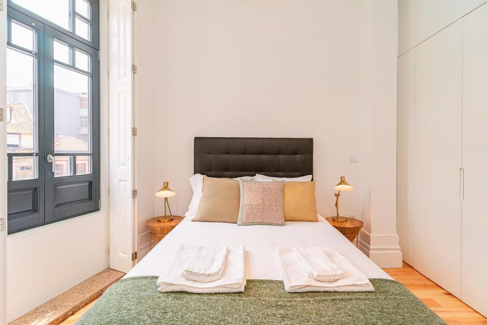 Gorgeous And Flat W. View To Charmy Square Apartment *