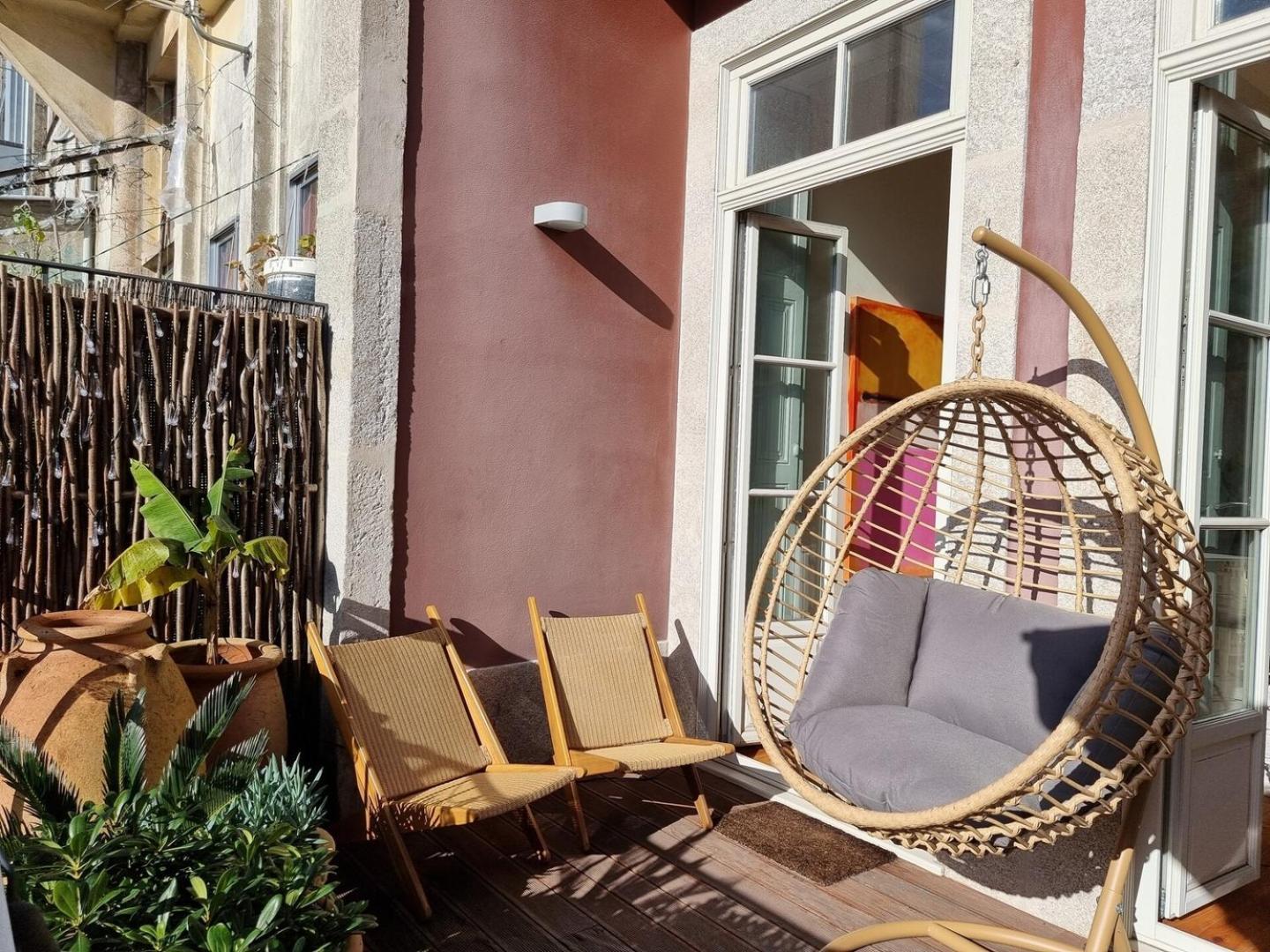 Apartment Stunning Flat With Private Balcony In Center *