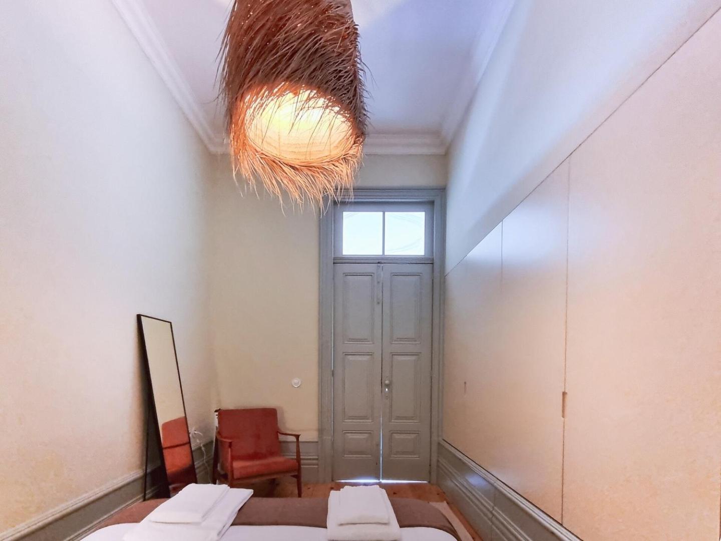 Stunning Flat With Private Balcony In Center Apartment Porto