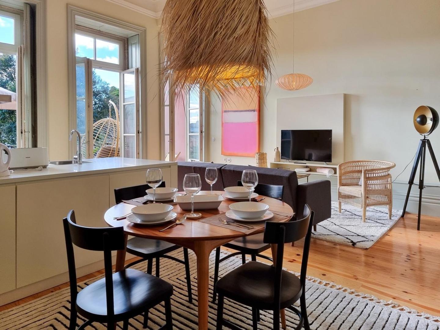 Stunning Flat With Private Balcony In Center Apartment Porto