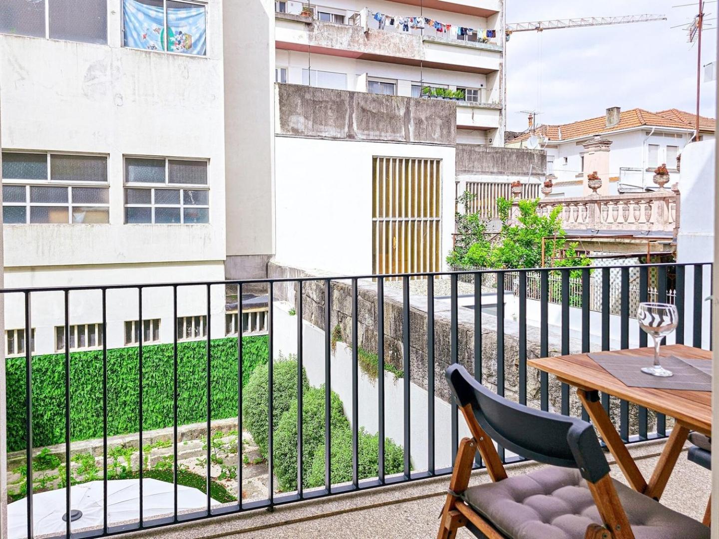 Luxe tent Loft W. Private Balcony And Ac Few Steps To River