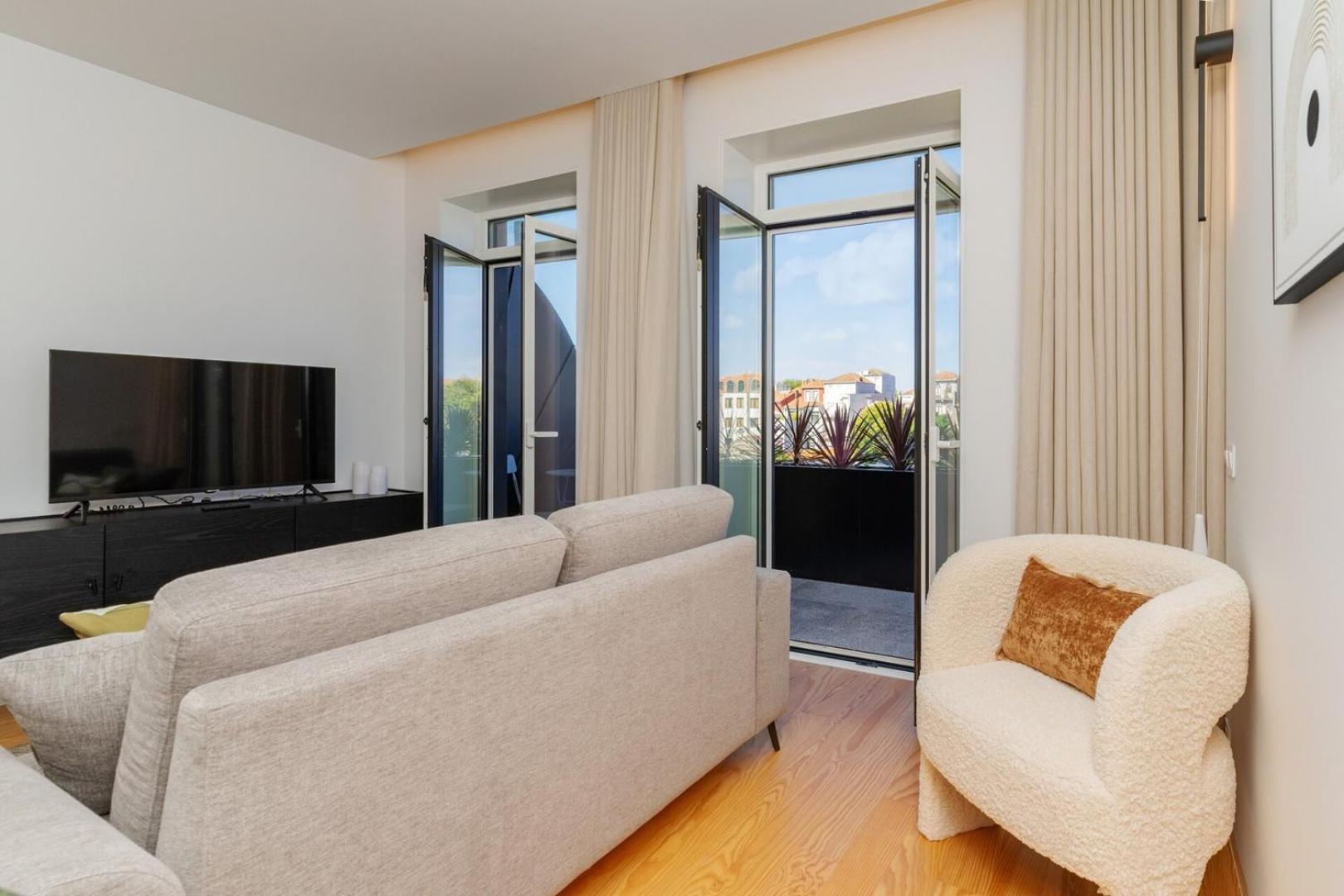 Apartment Modern With Private Balcony In The Center Porto