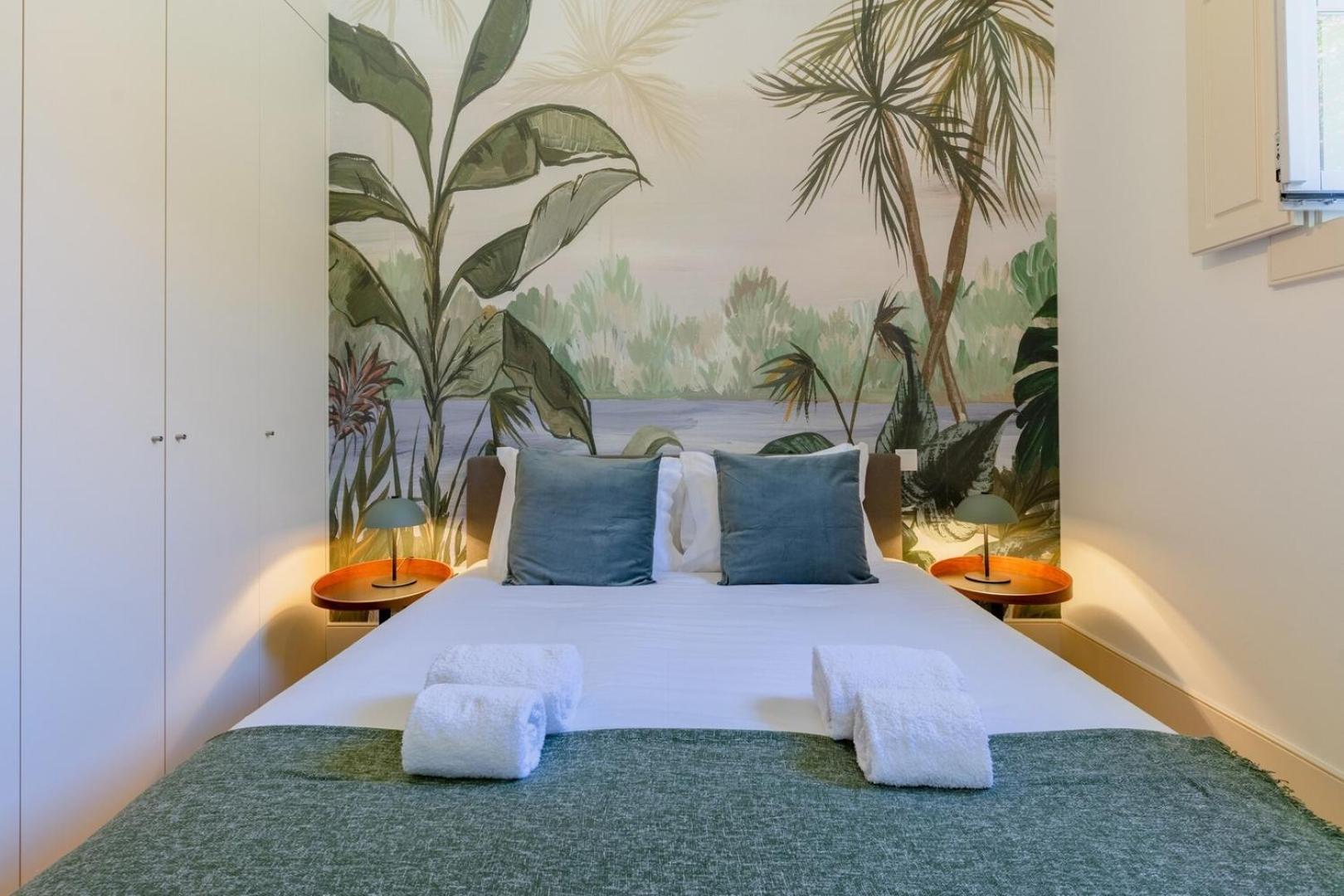Spacious With Patio At Historic Center Luxe tent *